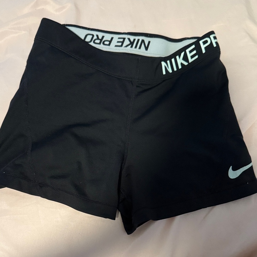 Nike Pro Women's Athletic Black Shorts